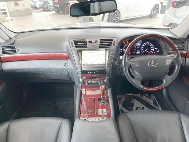 Lexus LS 2007-09 190025-1