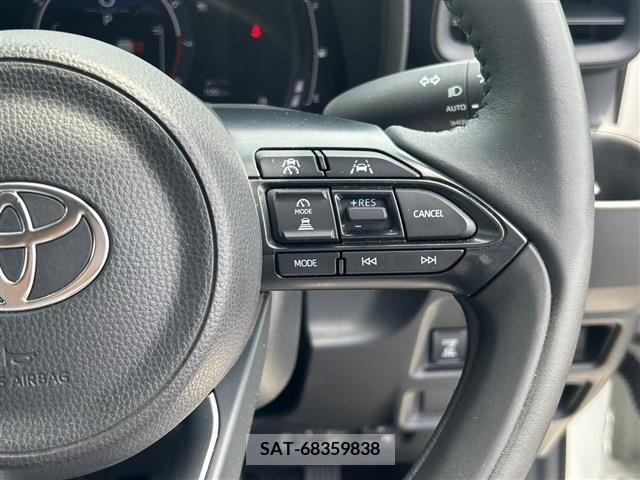 Toyota SIENTA 2022-09 298379-15
