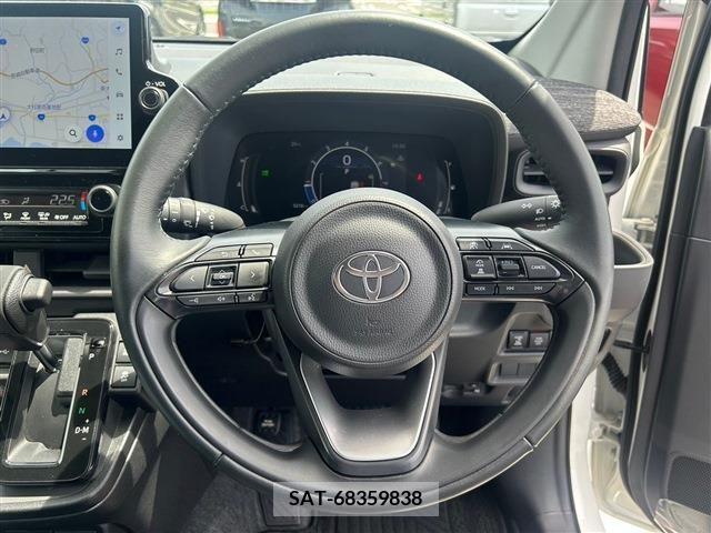 Toyota SIENTA 2022-09 298379-14