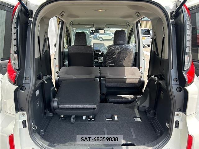 Toyota SIENTA 2022-09 298379-9