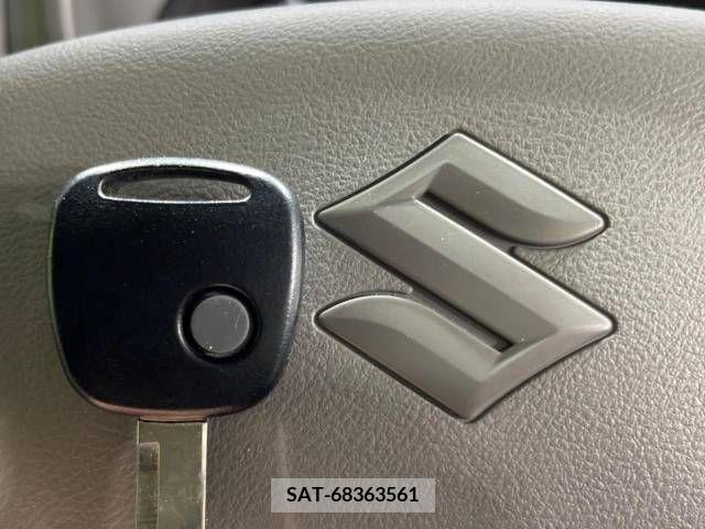 Suzuki EVERY 2020-08 215987-3