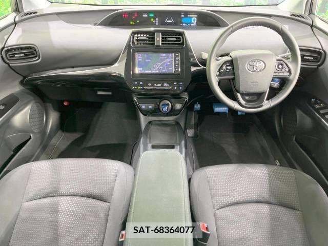 Toyota PRIUS 2021-04 282002-1
