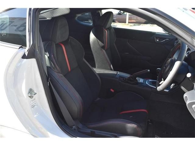 Subaru BRZ 2023-06 187591-21