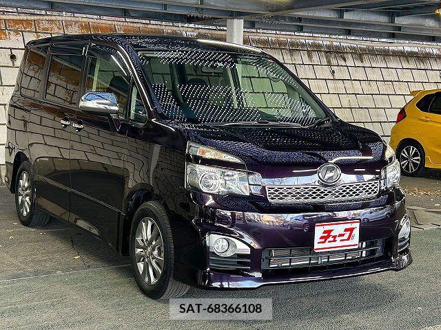 Toyota VOXY 2011-09 234335-6