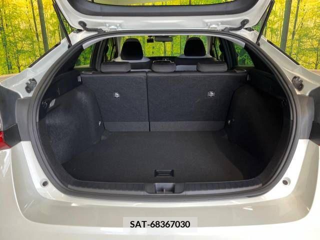 Toyota PRIUS 2019-11 322456-10