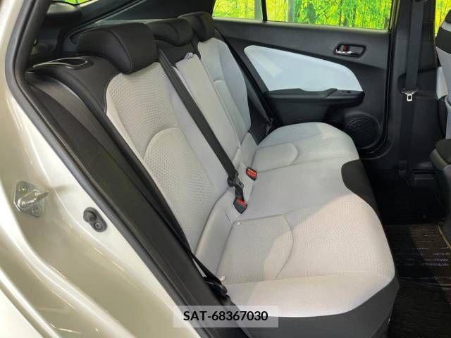 Toyota PRIUS 2019-11 322456-9
