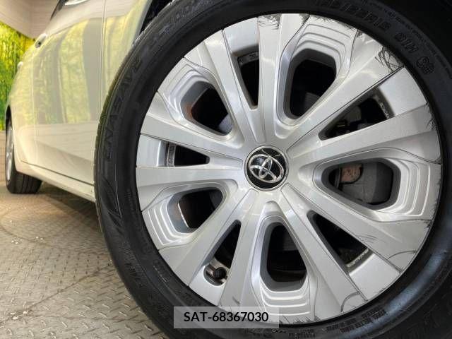 Toyota PRIUS 2019-11 322456-13