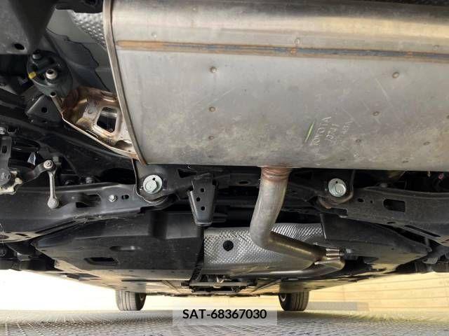 Toyota PRIUS 2019-11 322456-19