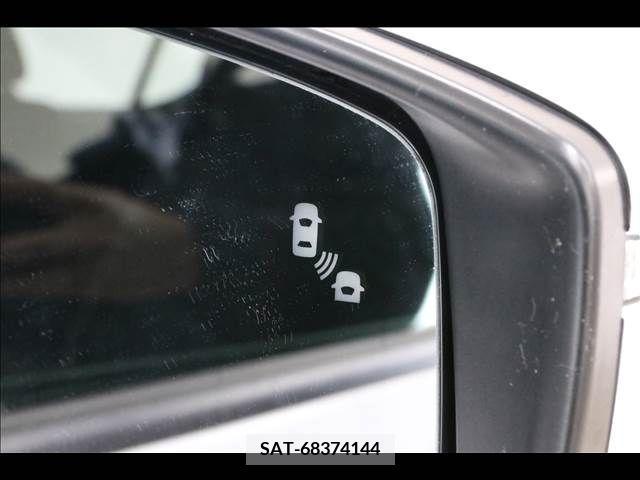 Nissan LEAF 2019-02 256104-8