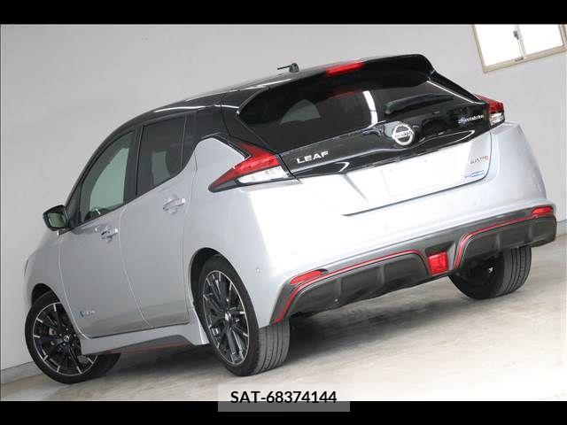 Nissan LEAF 2019-02 256104-12