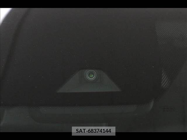 Nissan LEAF 2019-02 256104-10