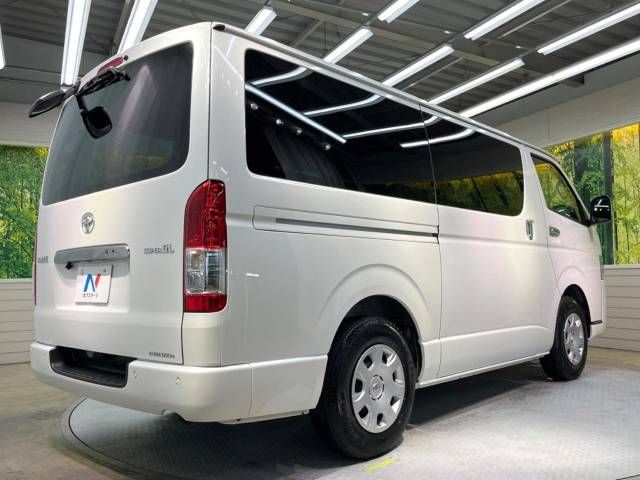 Toyota HIACE VAN 2020-11 183095-17