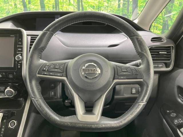 Nissan SERENA 2017-01 27927-12