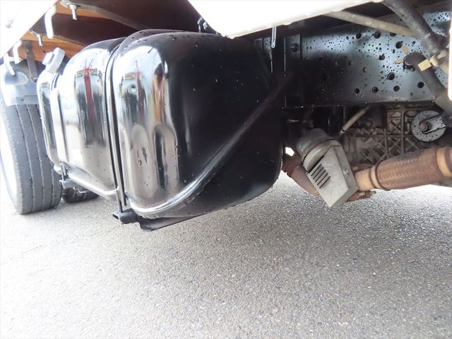 Isuzu ELF TRUCK 2003-08 7488-28