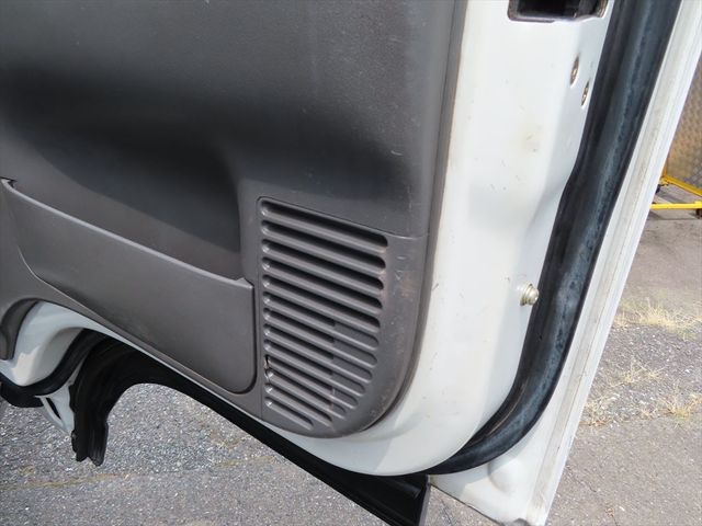 Isuzu ELF TRUCK 2003-08 7488-12