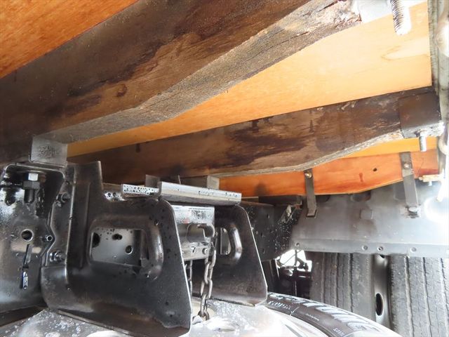 Isuzu ELF TRUCK 2003-08 7488-23
