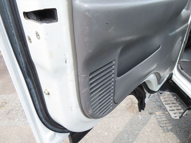 Isuzu ELF TRUCK 2003-08 7488-13