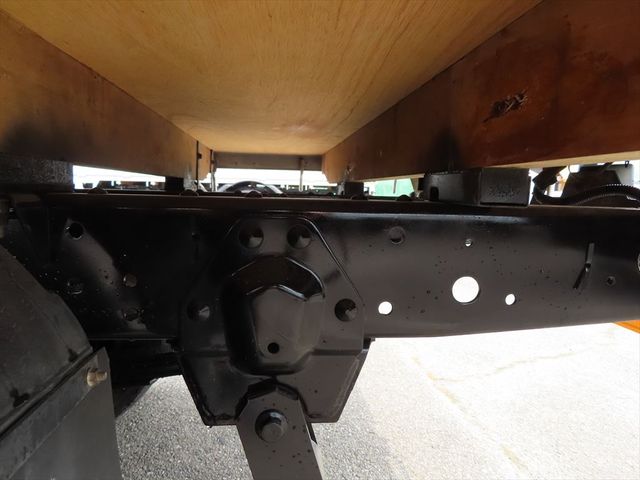 Isuzu ELF TRUCK 2003-08 7488-24