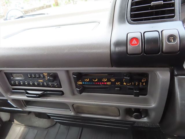 Isuzu ELF TRUCK 2003-08 7488-9