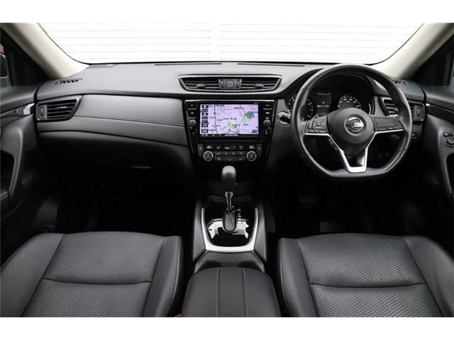 Nissan X-TRAIL 2018-03 8154-5