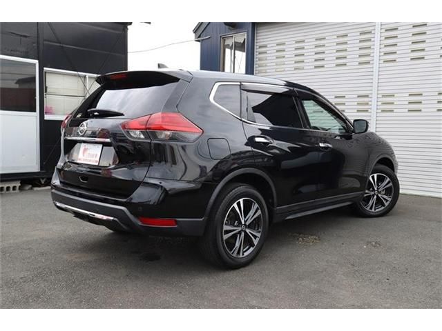Nissan X-TRAIL 2018-03 8154-24