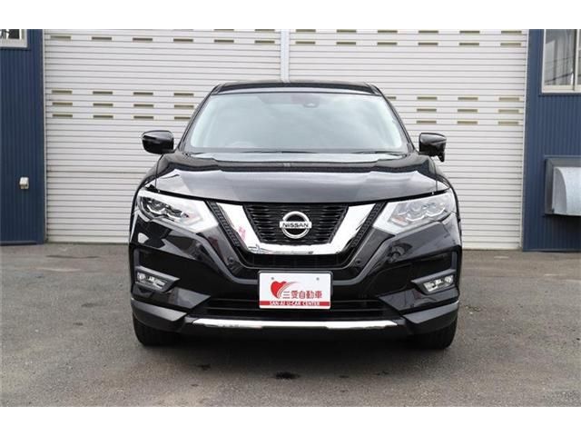 Nissan X-TRAIL 2018-03 8154-1