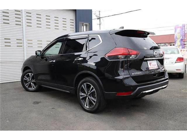 Nissan X-TRAIL 2018-03 8154-26