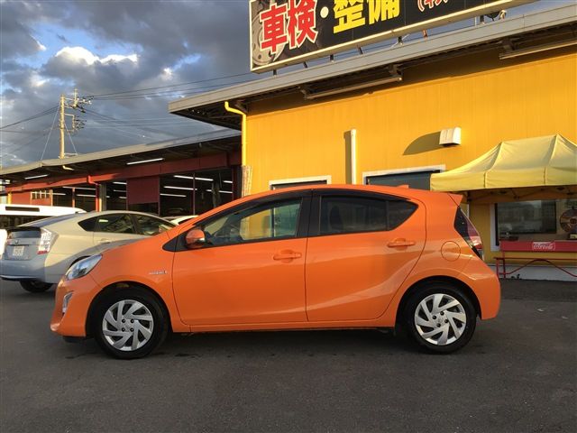 Toyota AQUA 2015-02 15253-6
