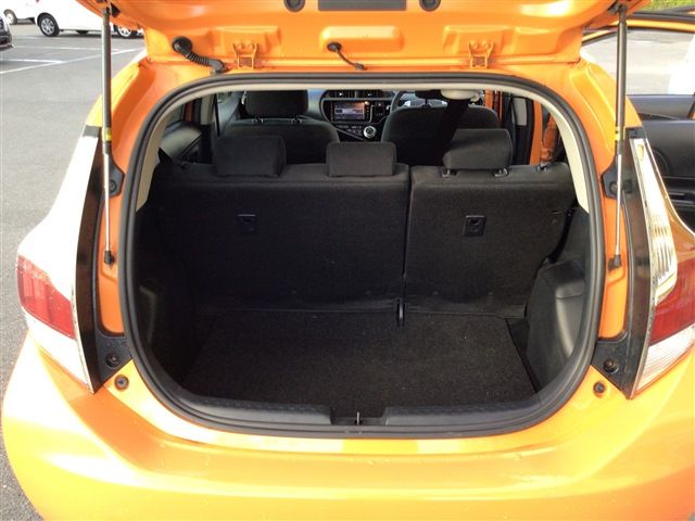 Toyota AQUA 2015-02 15253-4