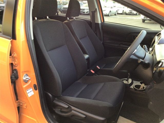 Toyota AQUA 2015-02 15253-8