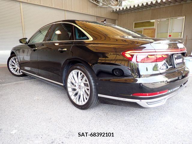 Audi A8 2018-10 356552-2