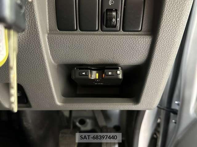 Nissan NV350 Caravan 2018-09 280550-16