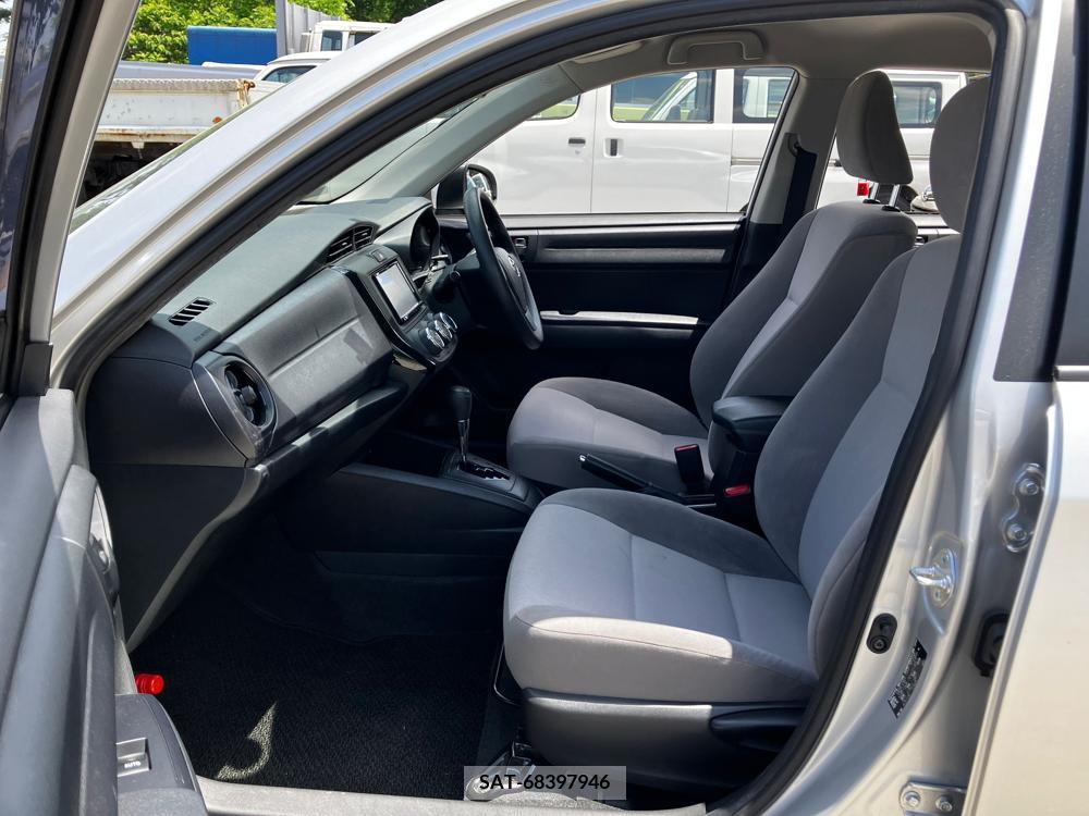 Toyota COROLLA AXIO 2017-03 258429-9