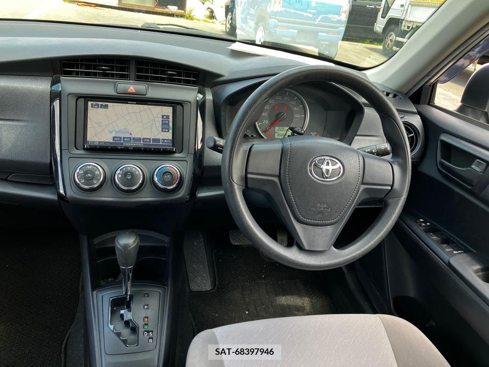 Toyota COROLLA AXIO 2017-03 258429-13