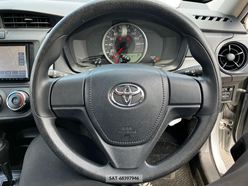 Toyota COROLLA AXIO 2017-03 258429-14