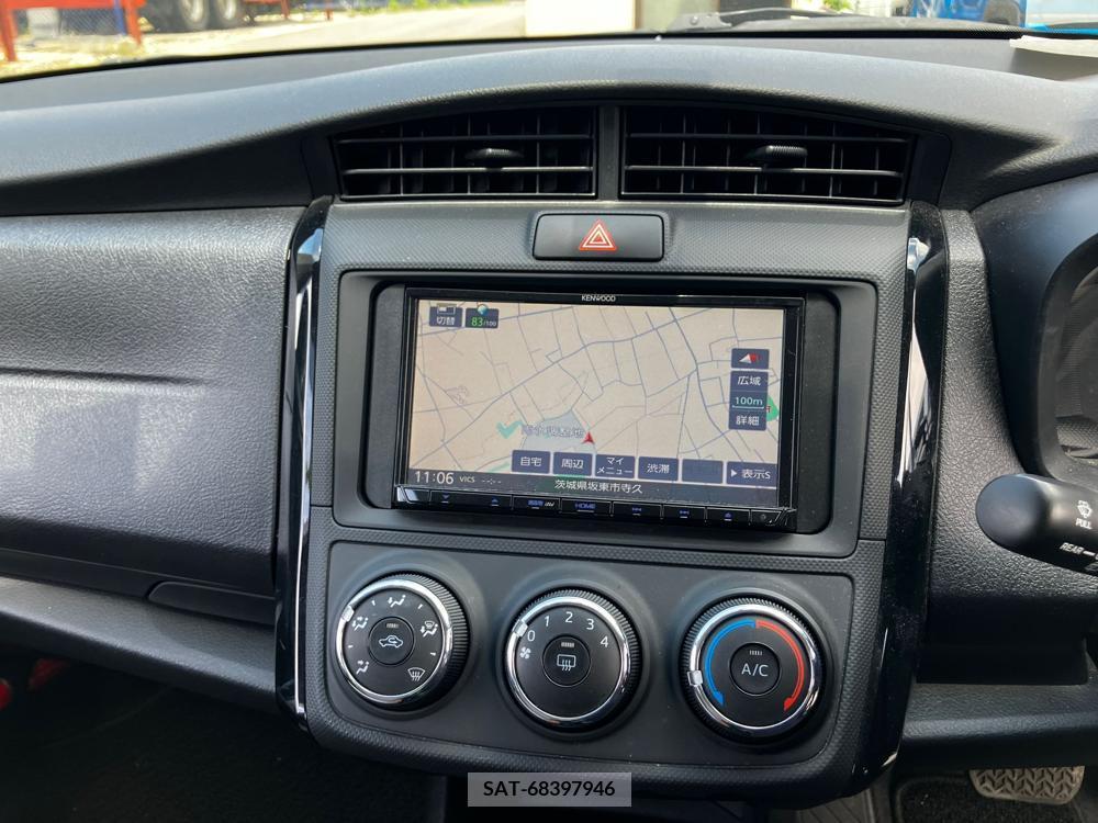 Toyota COROLLA AXIO 2017-03 258429-18