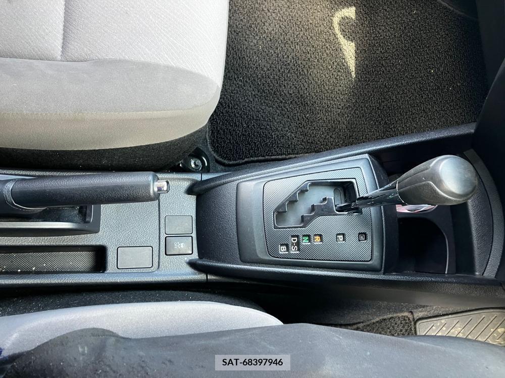Toyota COROLLA AXIO 2017-03 258429-21