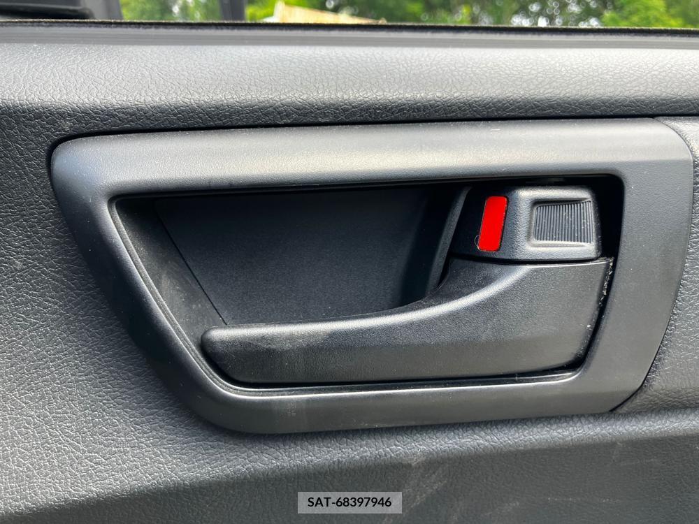 Toyota COROLLA AXIO 2017-03 258429-25