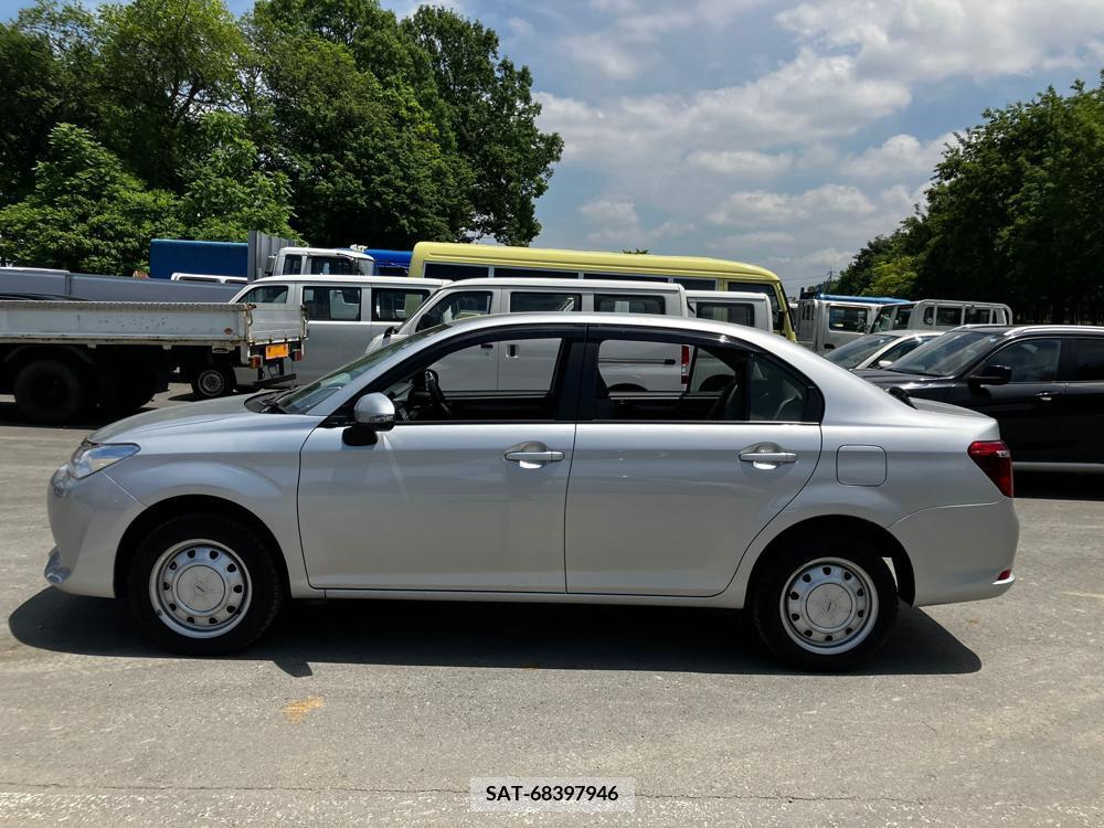 Toyota COROLLA AXIO 2017-03 258429-5