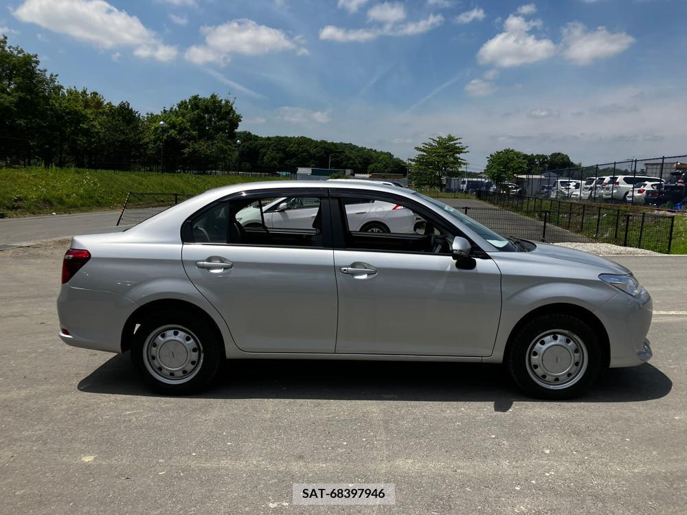 Toyota COROLLA AXIO 2017-03 258429-6