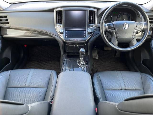 Toyota CROWN SEDAN 2013-03 194705-1