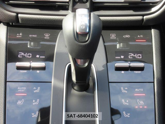 Porsche MACAN 2022-05 203987-27