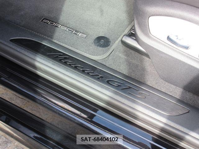 Porsche MACAN 2022-05 203987-19