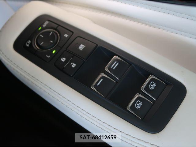 Lexus LS 2018-03 228806-13