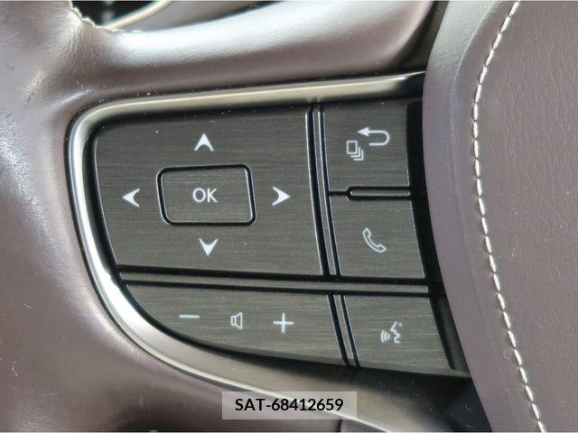 Lexus LS 2018-03 228806-16