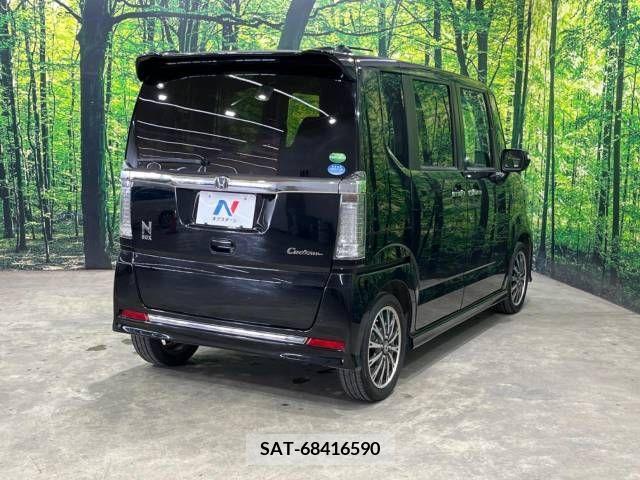 Honda N BOX CUSTOM 2017-03 306808-17