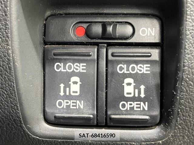 Honda N BOX CUSTOM 2017-03 306808-6