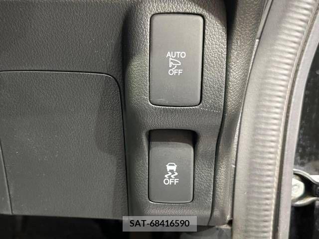 Honda N BOX CUSTOM 2017-03 306808-5