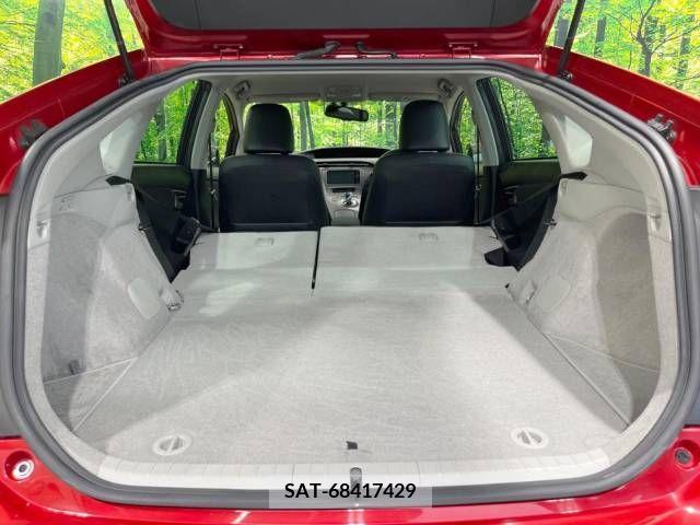 Toyota PRIUS 2013-10 337685-9