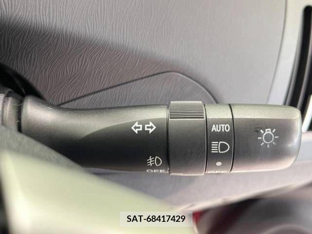 Toyota PRIUS 2013-10 337685-6